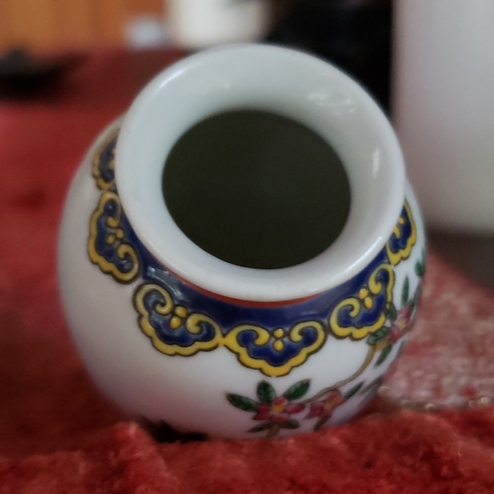 Chinese Small Vase - Picture 4 of 4
